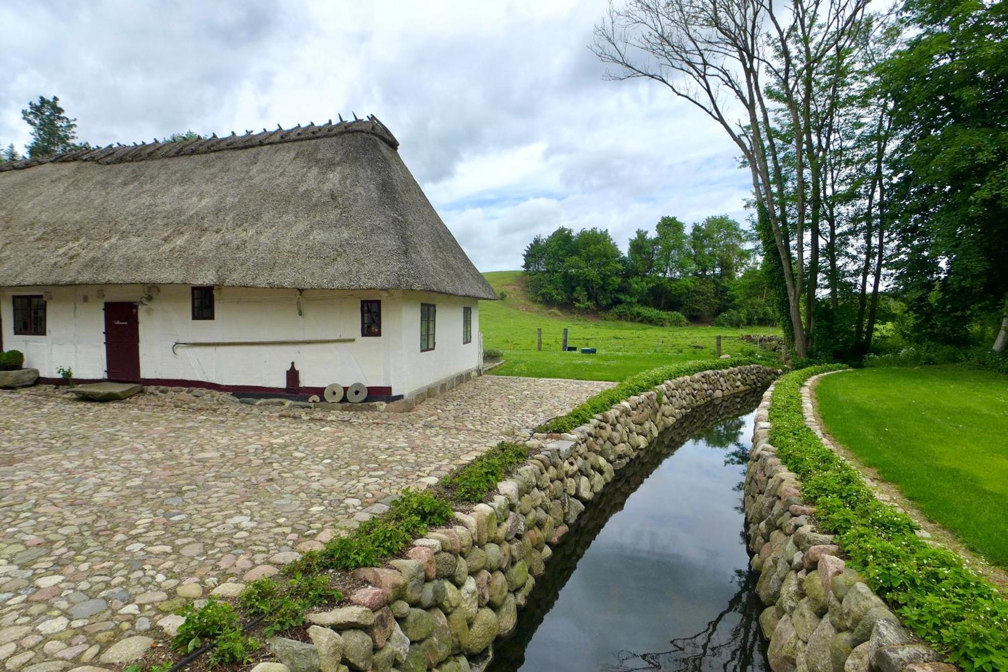 Lillemollens Bed & Breakfast Orbaek  외부 사진